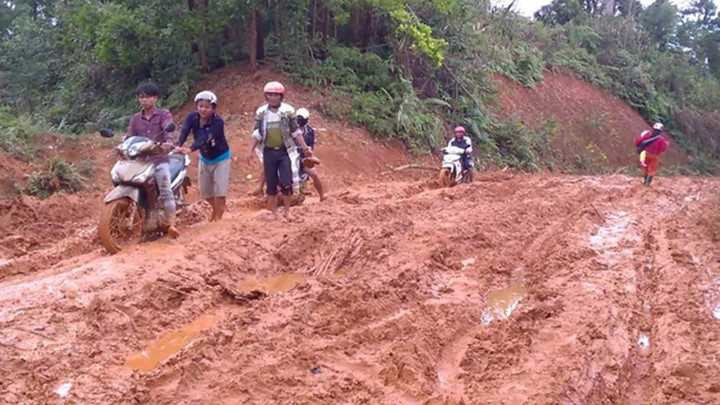 giao-vien-cam-ban-11