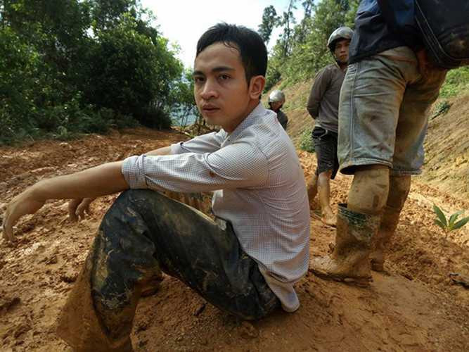 giao-vien-cam-ban-15