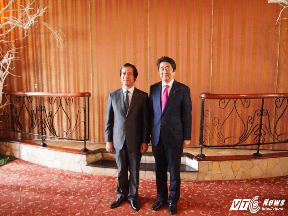 ^F652DF4DA95C8ADA088A0E2B577729F5D049B5616A278B19B8^pimgpsh_fullsize_distr