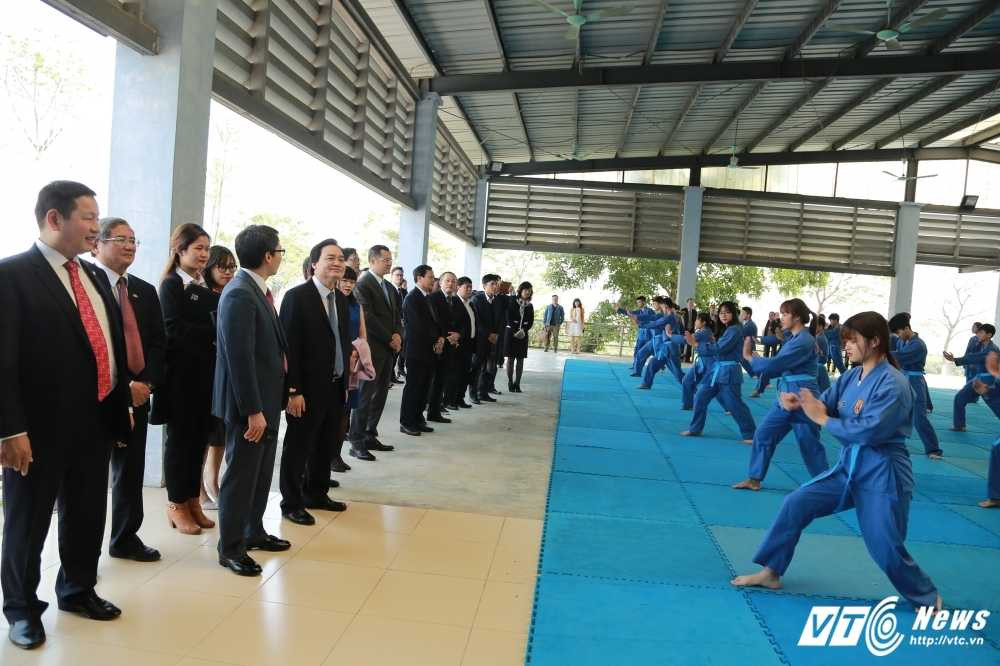Bieu dien bai vovinam