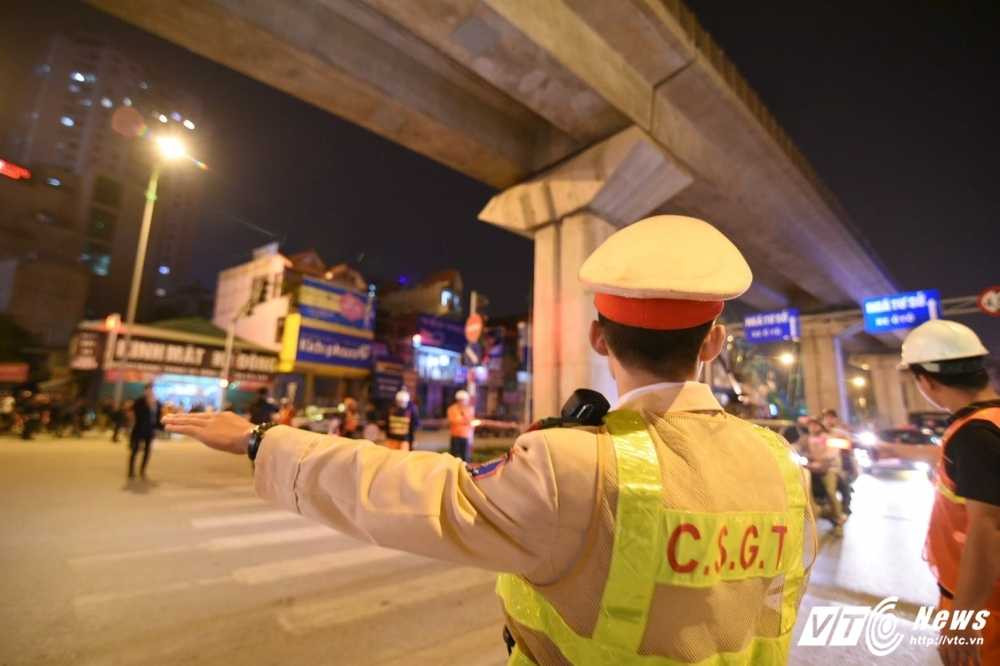 duong sat tren cao 1