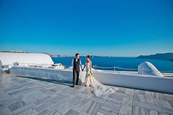 chang-pho-nhay-nho-nguoi-di-duong-chup-anh-cuoi-4