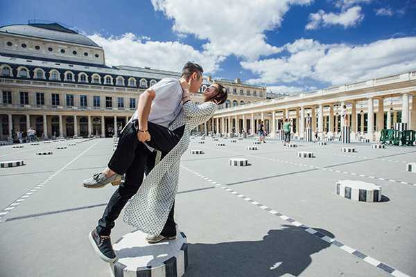 chang-pho-nhay-nho-nguoi-di-duong-chup-anh-cuoi-7