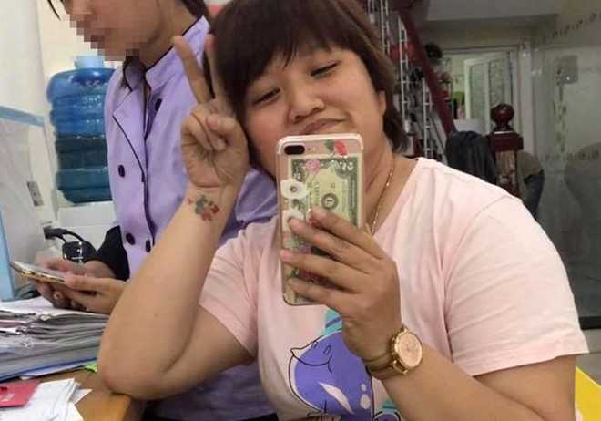 Bai nhiem hieu pho vu co giao bi to do xo nuoc len dau tre hinh anh 1