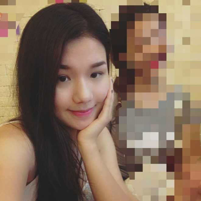 Nu nhan vien hat tai cua hang dien thoai duoc yeu men hinh anh 3