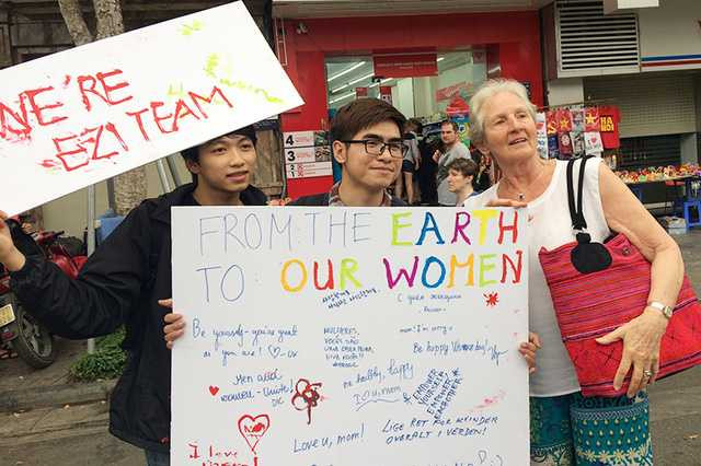 Loi chuc ngay 8-3 hay y nghia : Lời chúc 8-3 bằng 22 thứ tiếng-3