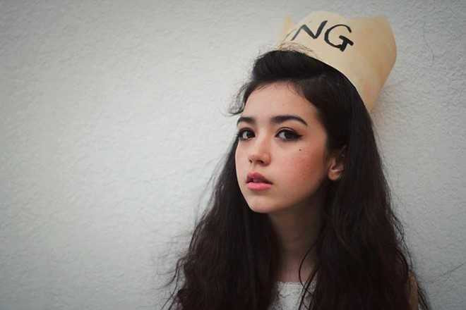 Hot girl lai noi bat trong clip 3 giay khoe ve dang yeu hinh anh 6