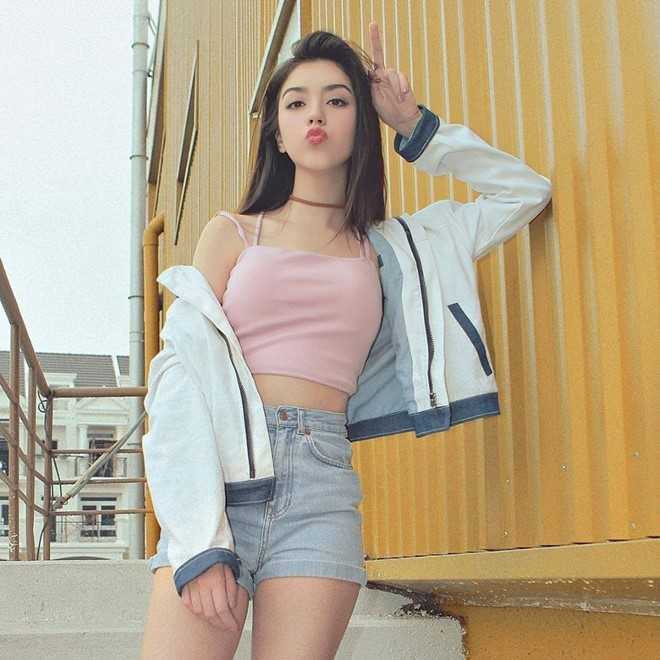 Hot girl lai noi bat trong clip 3 giay khoe ve dang yeu hinh anh 1