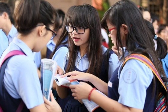 tuyen sinh lop 10