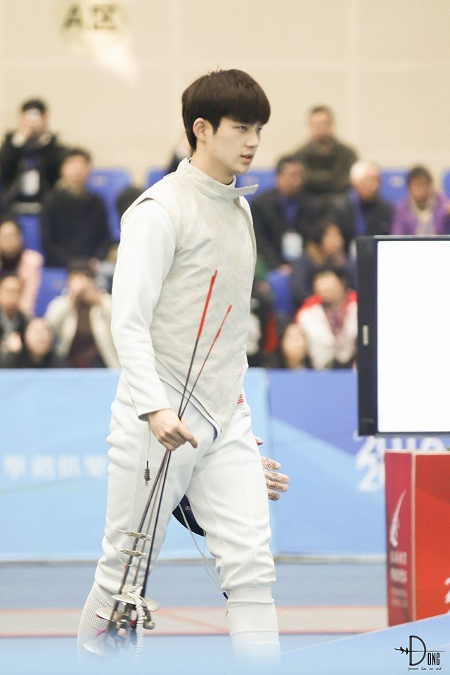 Anh chang cao 1,92 m duoc menh danh 'nam than dau kiem' Trung Quoc hinh anh 3