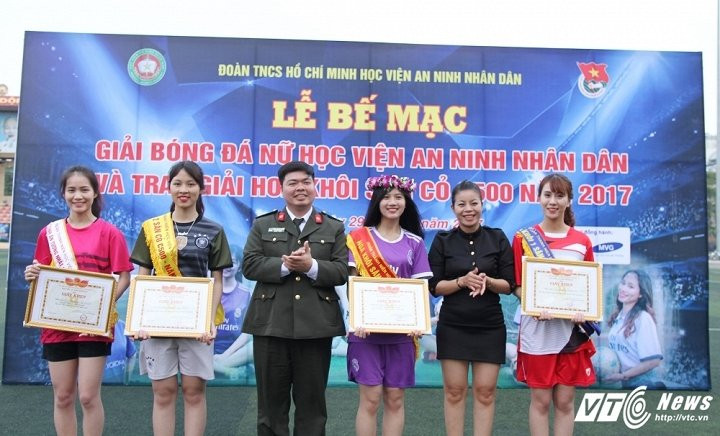 hoa-khoi-san-co-4-0352