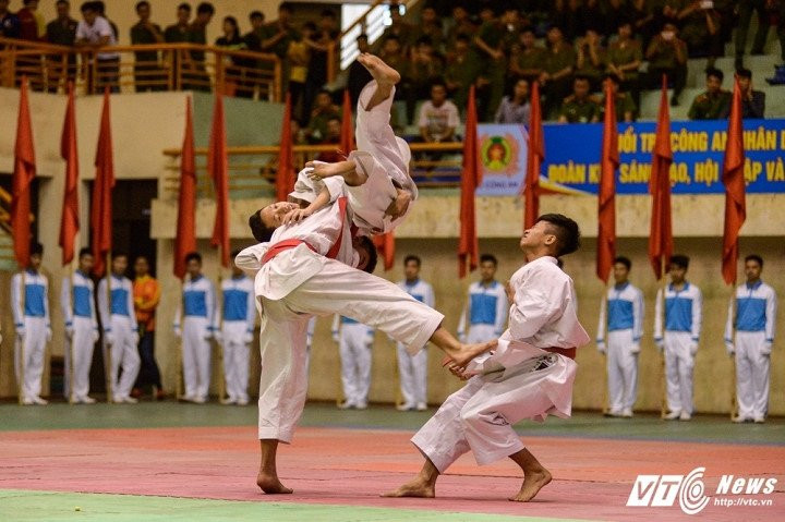 vo_thuat_cong_an_7_HOBN