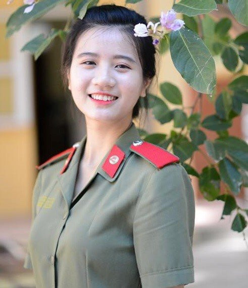 Ve dep trong sang cua hoa khoi san co Hoc vien An ninh hinh anh 4