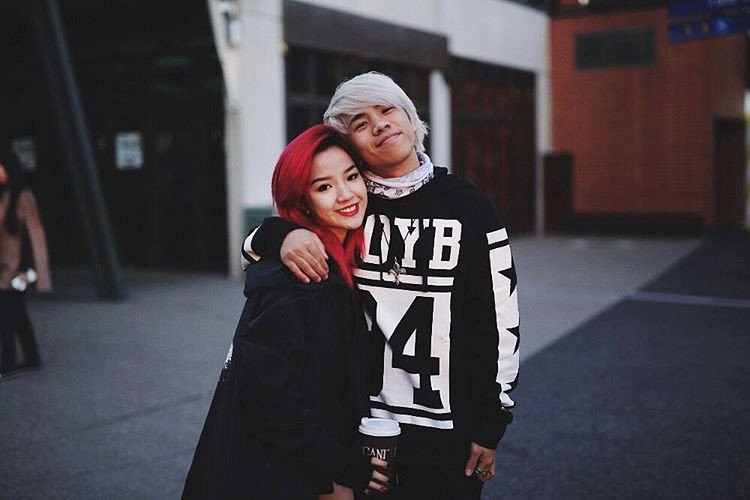 'Hot girl nam lun' 21 tuoi noi dinh dam trong gioi tre Singapore hinh anh 10