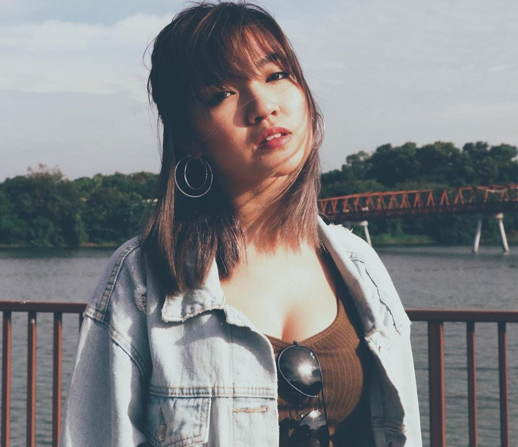 'Hot girl nam lun' 21 tuoi noi dinh dam trong gioi tre Singapore hinh anh 5