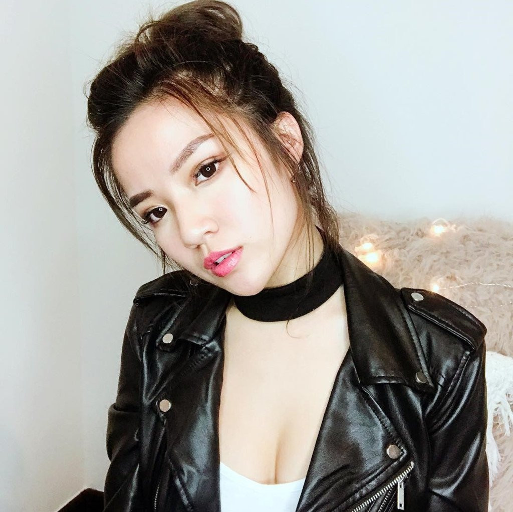 'Hot girl nam lun' 21 tuoi noi dinh dam trong gioi tre Singapore hinh anh 8