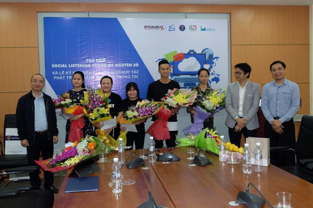 Hinh anh Hop tac phat trien nganh Quan tri thong tin tai Dai hoc Khoa hoc Xa hoi Nhan van 3