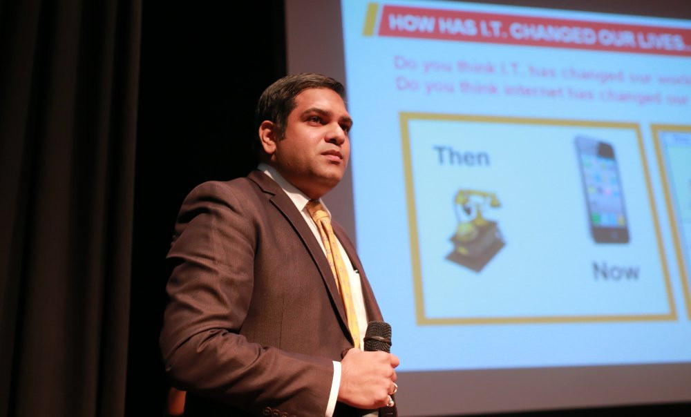 Hinh anh Luong 2.000 USD: Giac mo khong vien vong voi sinh vien CNTT Viet 3