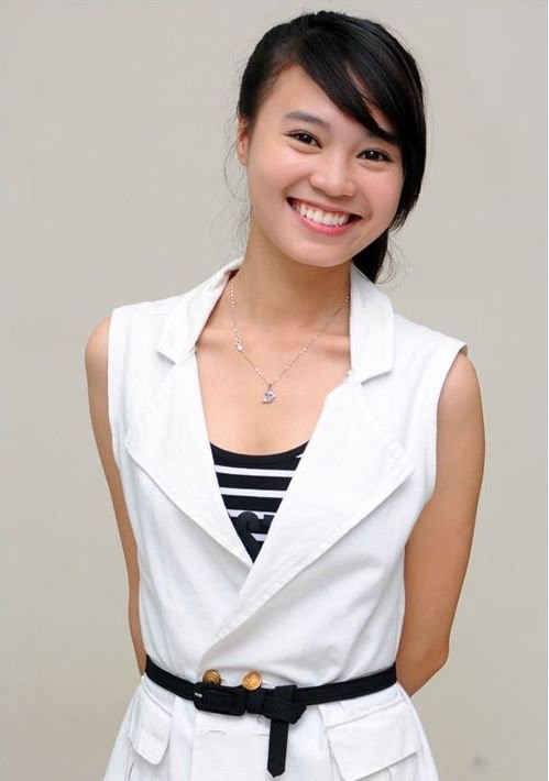 Hinh anh Tu khi 'lot xac' sexy, Lan Ngoc giong Hoang Thuy Linh den ngo ngang 19