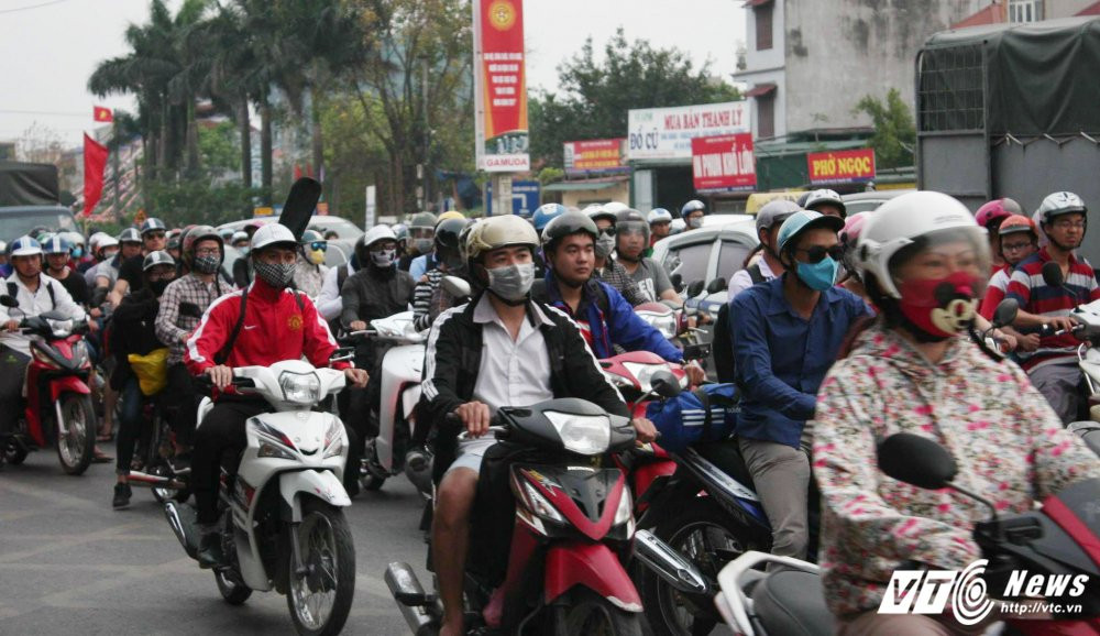 Hinh anh Nguoi dan un un do ve sau ky nghi le, cua ngo Thu do ket cung 15