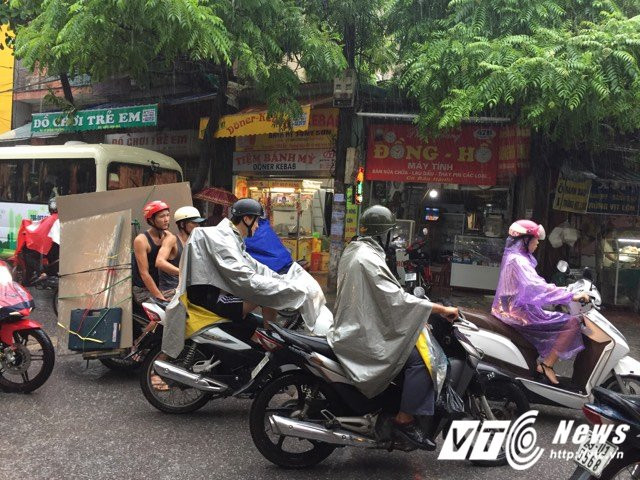 mua lon ha noi 3 3