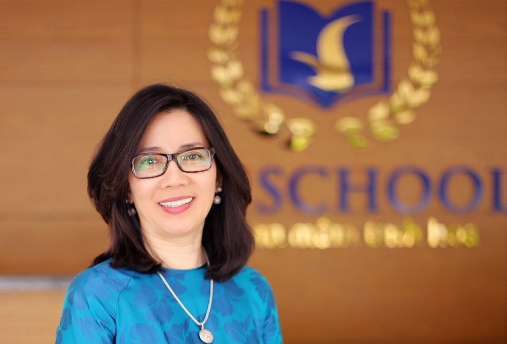 Anh chi Phan Ha Thuy 2