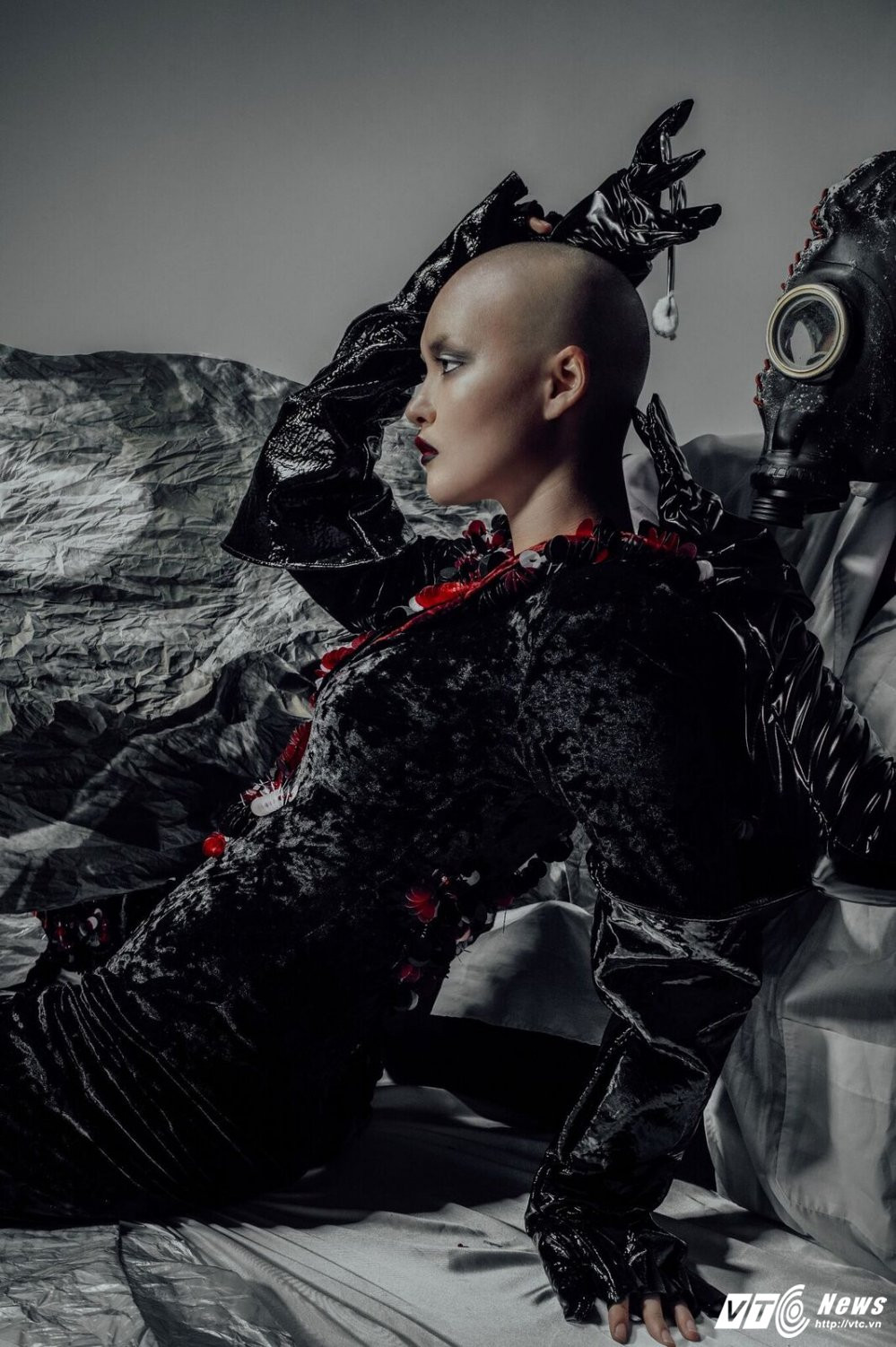 5_Nguyen Thuy Linh (Blue) 1_preview 5