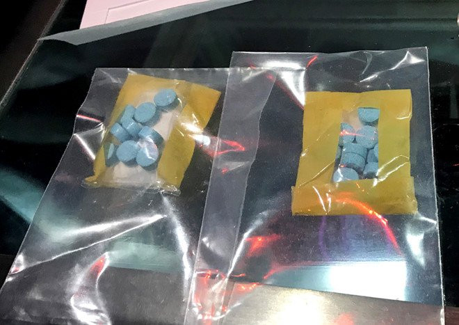 Hang chuc canh sat dot kich kiem tra quan bar 'chui' o Sai Gon hinh anh 3