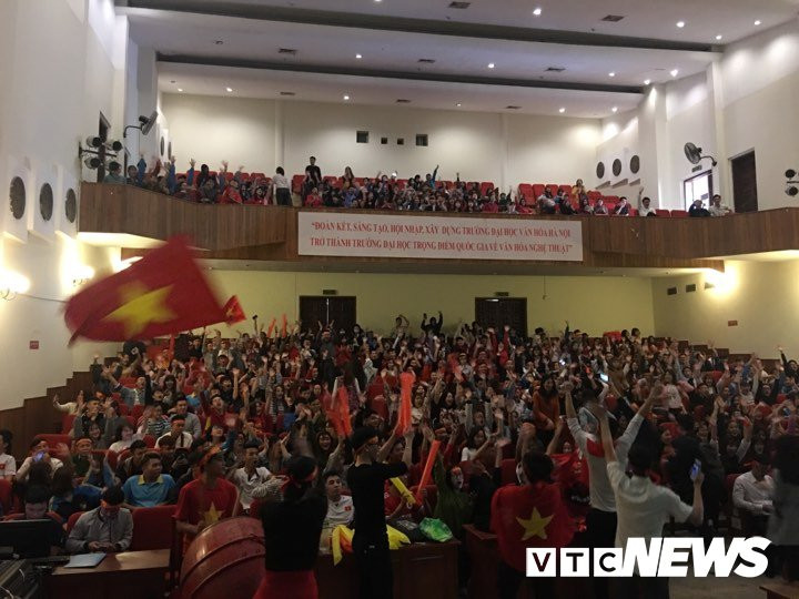 27043122_1705638906159116_203010618_n 18