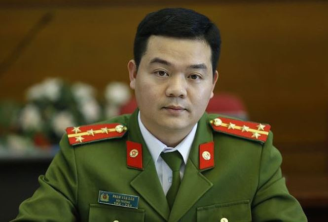 Dai uy pham van dan 7