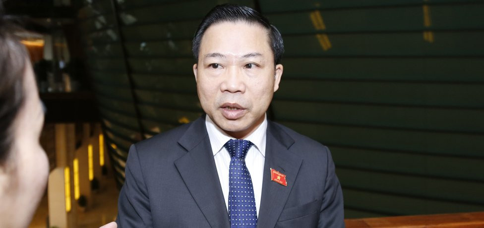 luu-binh-nhuong-hanh-lang