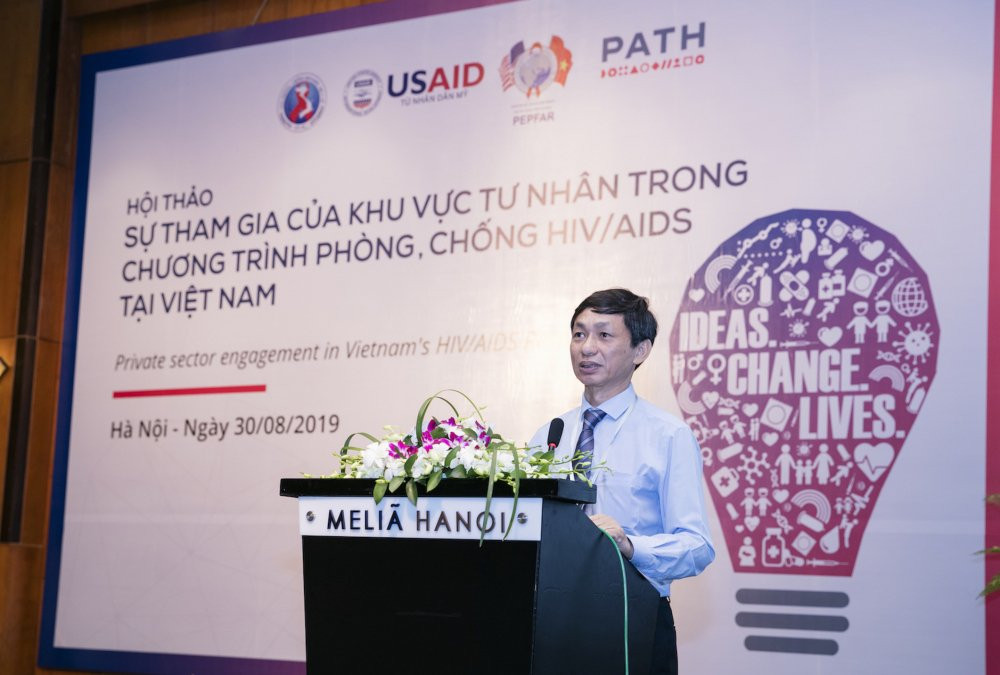 PGS.TS. Nguyen Hoang Long, Cuc truong Cuc Phong Chong HIV_AIDS phat bieu tai Hoi thao