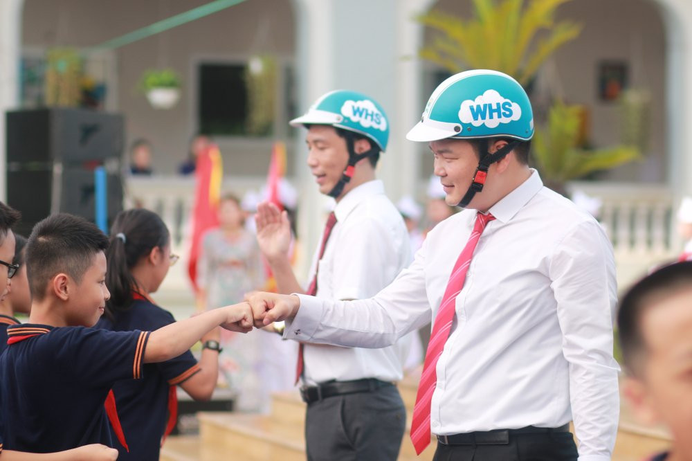 8 BGH chao don dac biet hs khoi 6 9