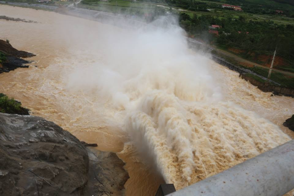 22366262_1500657776695935_5141442414844514589_n 5