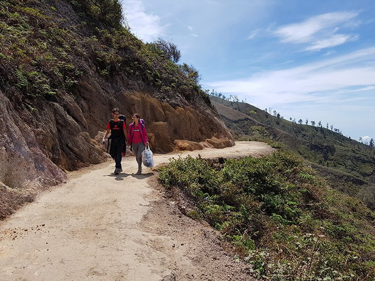 anh-cuoi-nui-lua-4-2 5