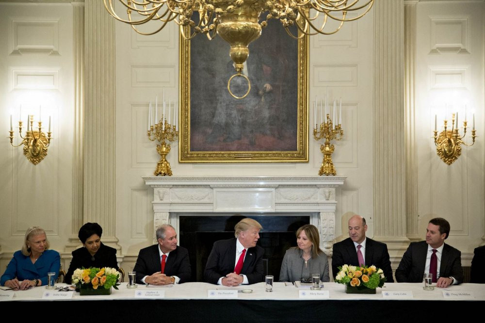 anh-chinh-tri-6-bloom 5