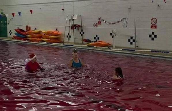 be-boi-chuyen-mau-do-1