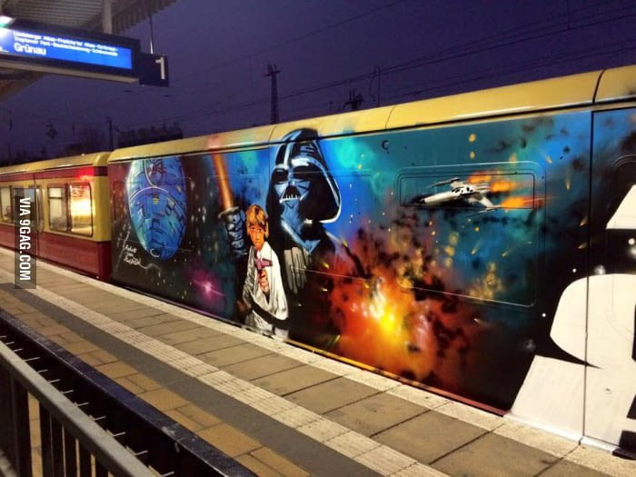 train-graffiti-star-war 8