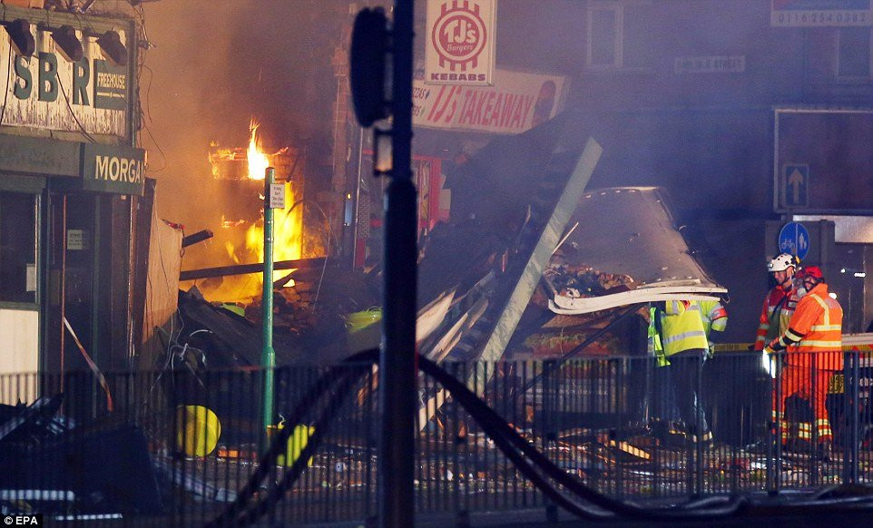 no-cua-hang-anh-10 8