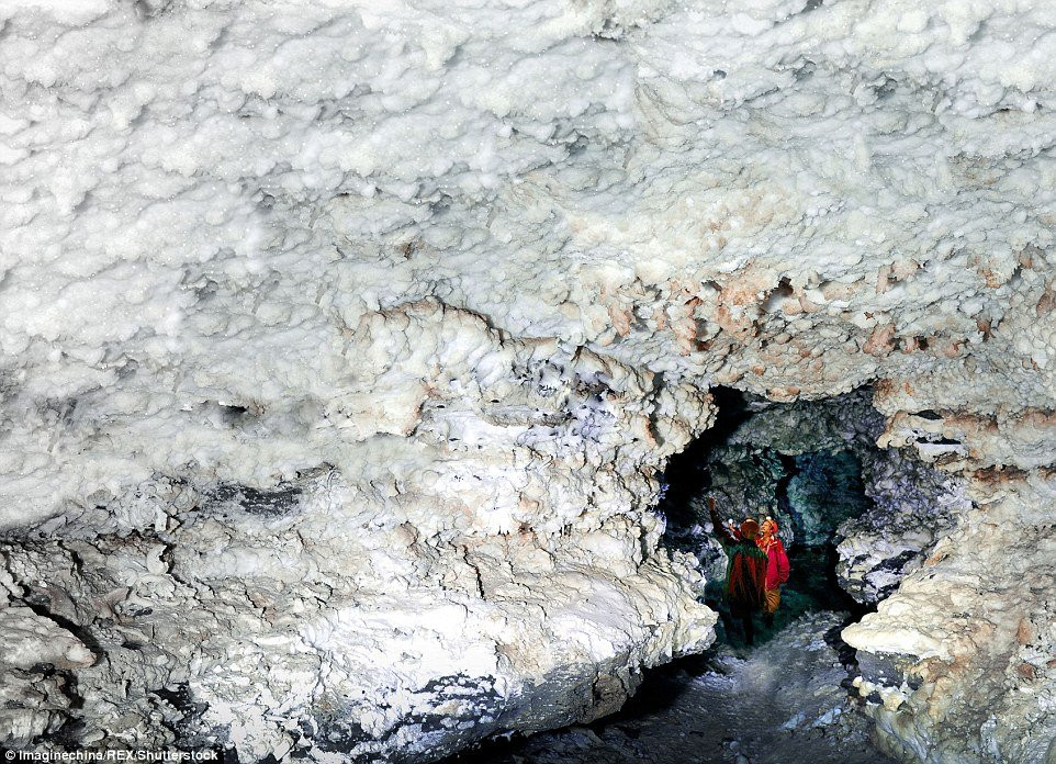 hang-dong-dai-nhat-chau-a-5 5