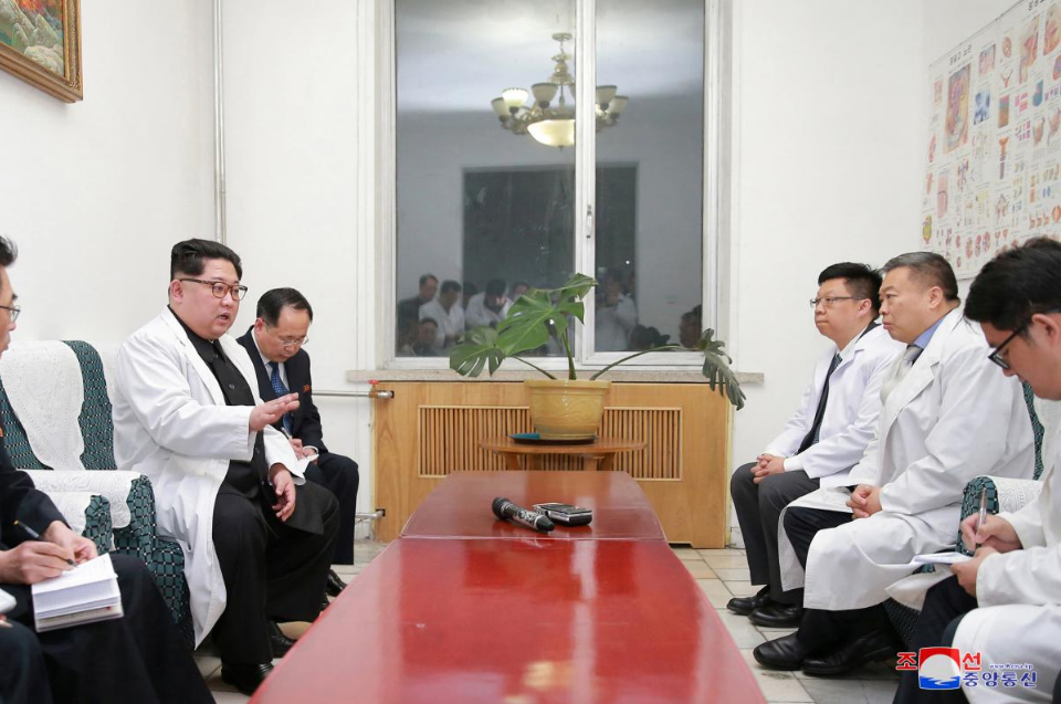 kim-jong-un-den-tham-tai-nan-trung-quoc-3 3