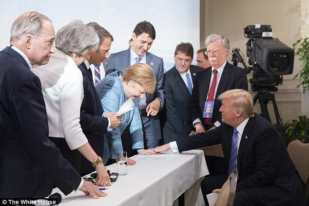 trump-in-g7-1