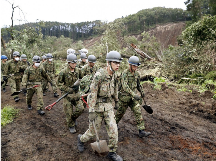 dong-dat-nhat-cuu-ho-5 5