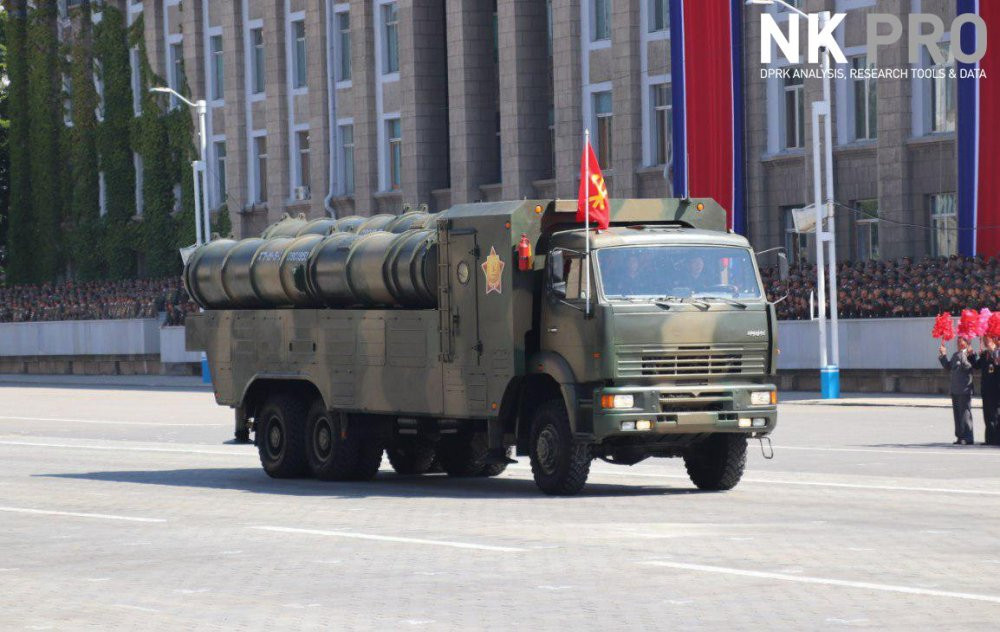 north-korea-parade-5 5