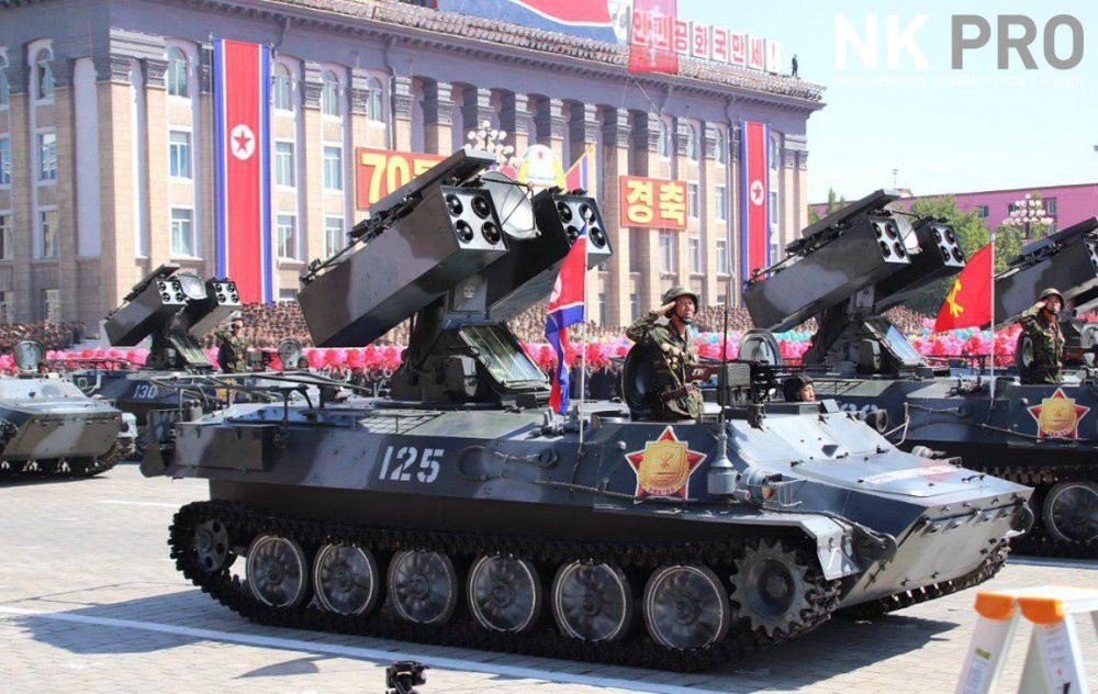 north-korea-parade-7 7
