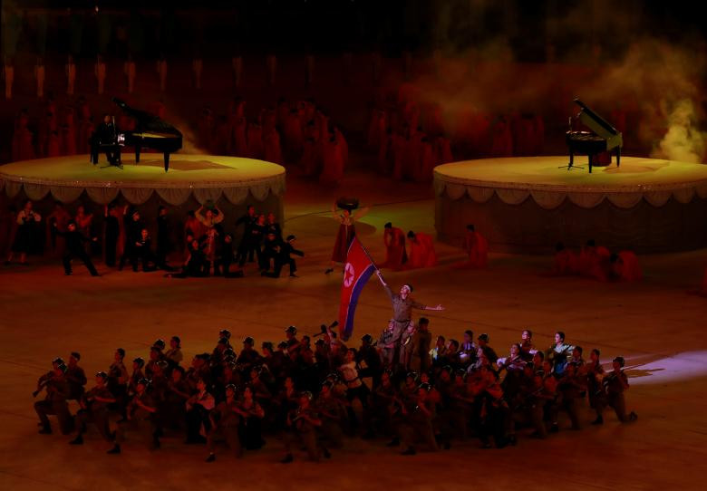mass-games-north-korea-2018-9 7