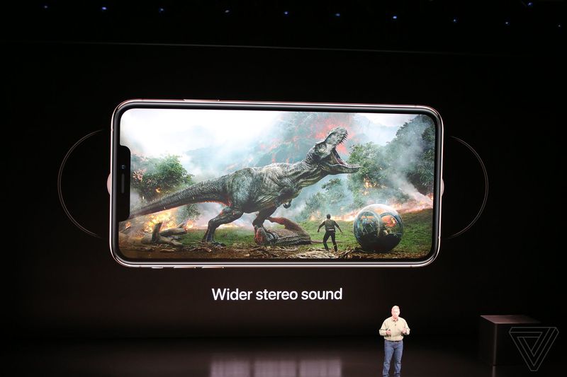 iphone-2018-gather-round-xsmax-3 3