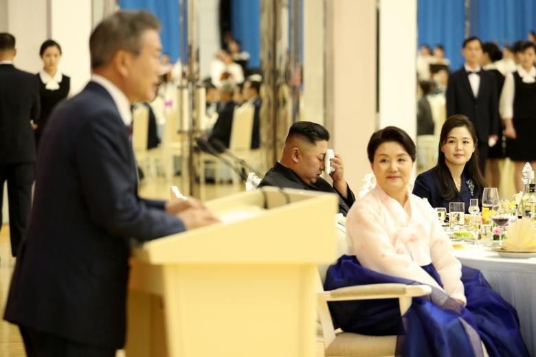 koreas-summit-banquet-3 7