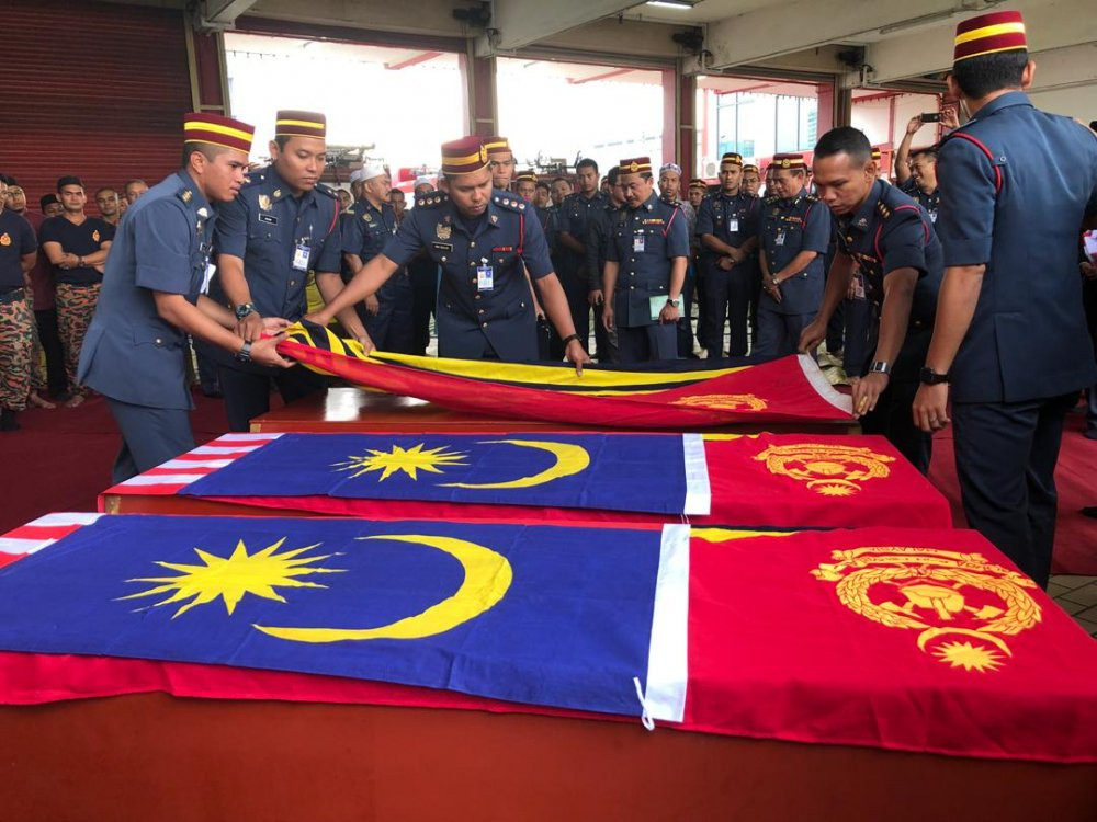 6-tho-lan-thiet-mang-khi-tim-thieu-nien-roi-xuong-ho-5 5