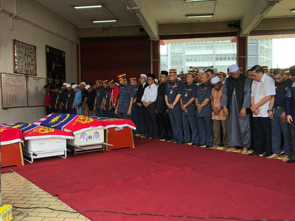 6-tho-lan-thiet-mang-khi-tim-thieu-nien-roi-xuong-ho-6 5